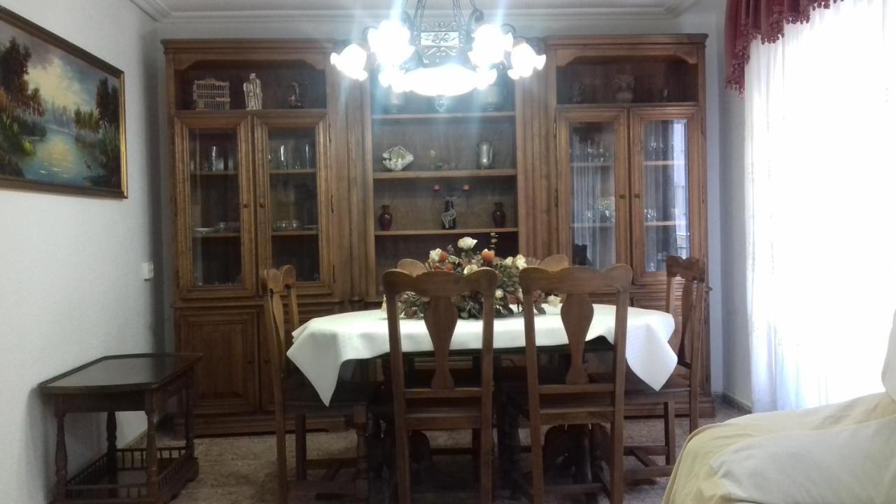 Apartamento El Misteri Elche Luaran gambar