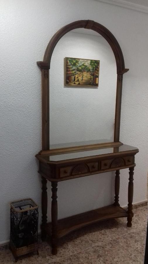 Apartamento El Misteri Elche Luaran gambar